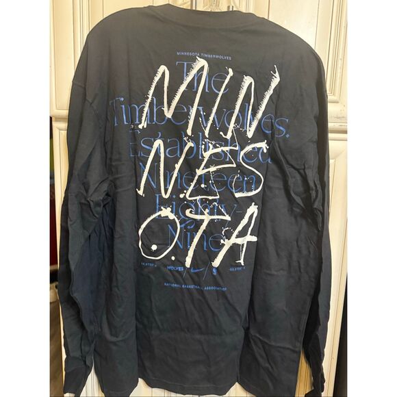 Nike Men's NBA Minnesota Timberwolves Long Sleeve Graphic Tee Black Medium NWT - Picture 1 of 14